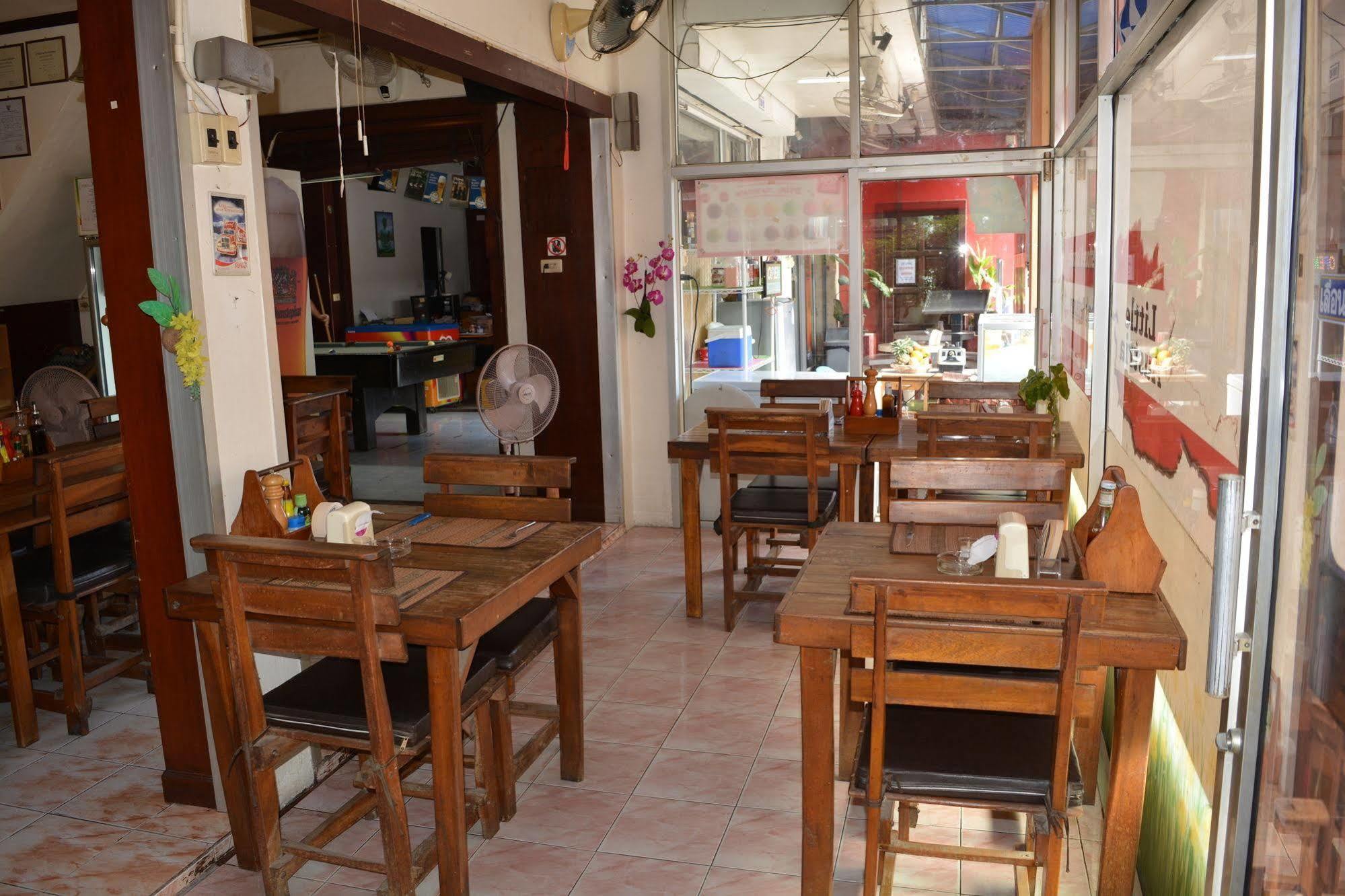 Little Austria Tams Guesthouse Praia de Chaweng Exterior foto