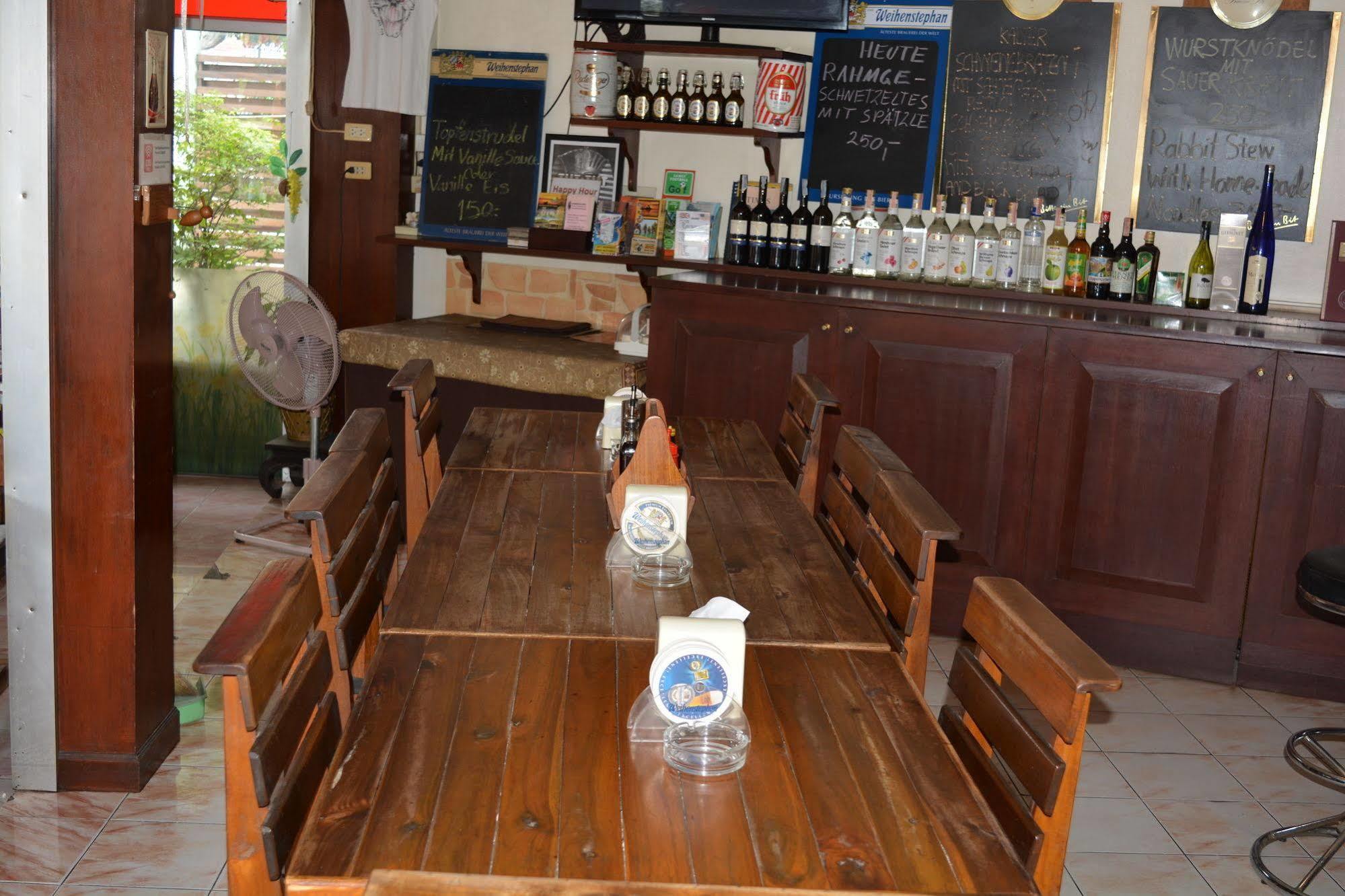 Little Austria Tams Guesthouse Praia de Chaweng Exterior foto