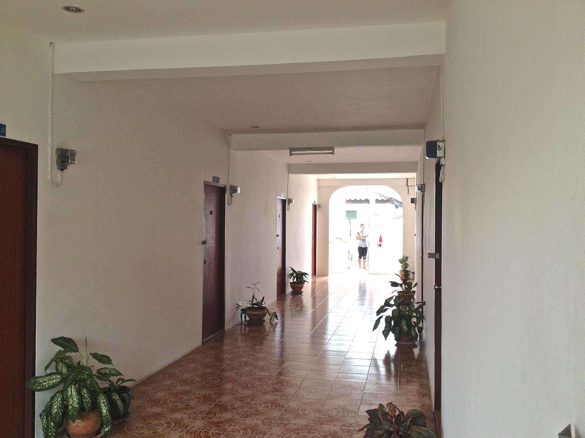 Little Austria Tams Guesthouse Praia de Chaweng Exterior foto